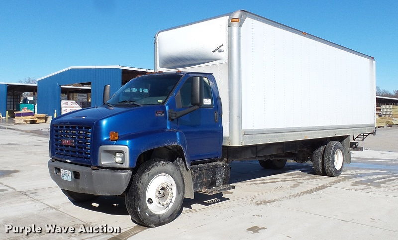 2003 GMC Box Truck for Sale