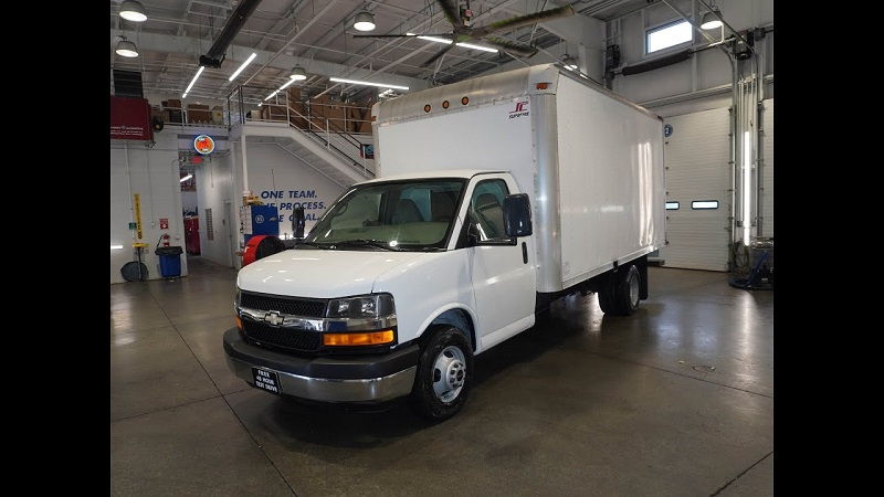 2009 GMC Box Truck