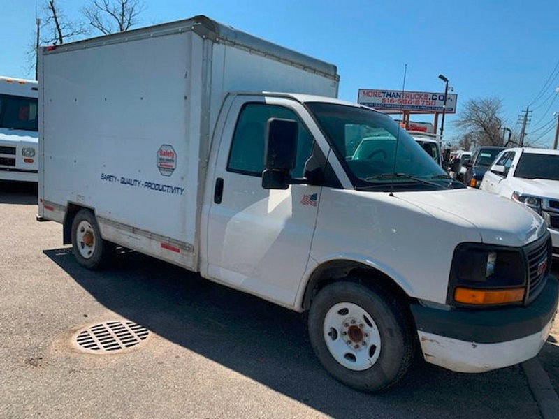 2003 GMC 3500 Box Truck