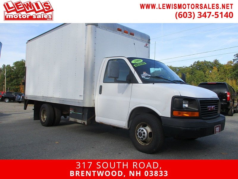 2009 GMC Box Truck