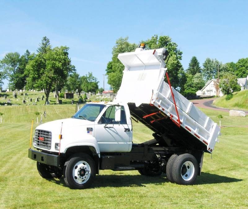 2005 GMC Dump Truck