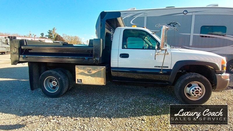 2005 GMC Dump Truck