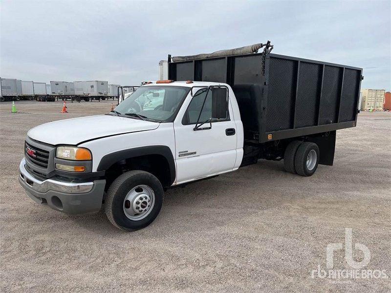 2006 GMC Sierra 3500 Dump Truck