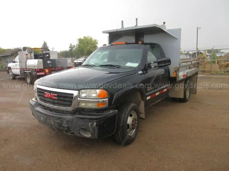 2006 GMC Sierra 3500 Dump Truck