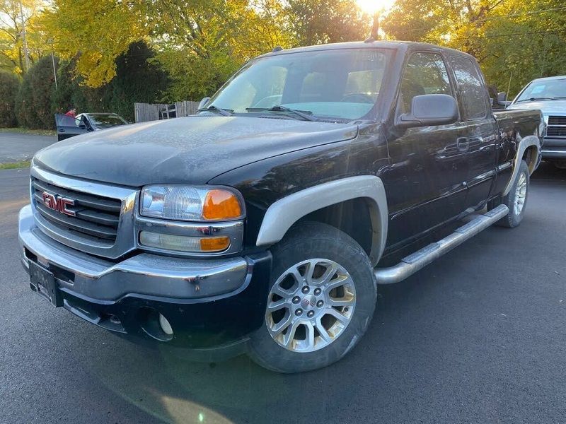 2005 GMC Sierra 1500 Truck